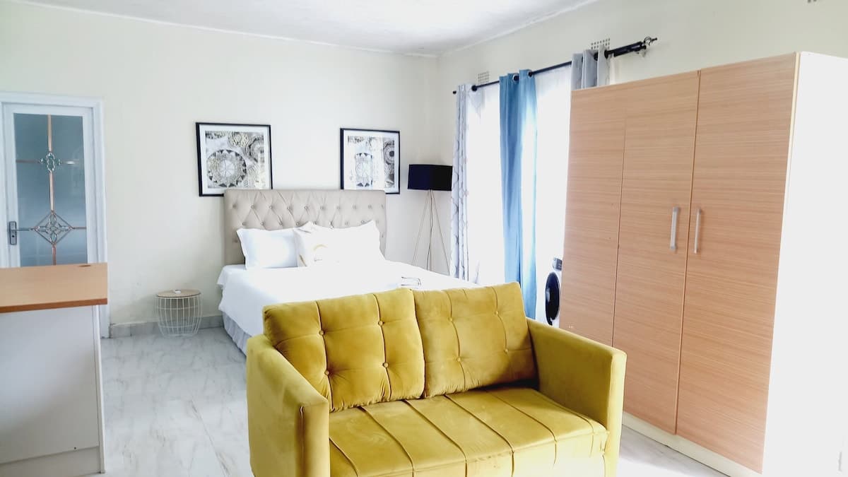 Secure Luggage Storage